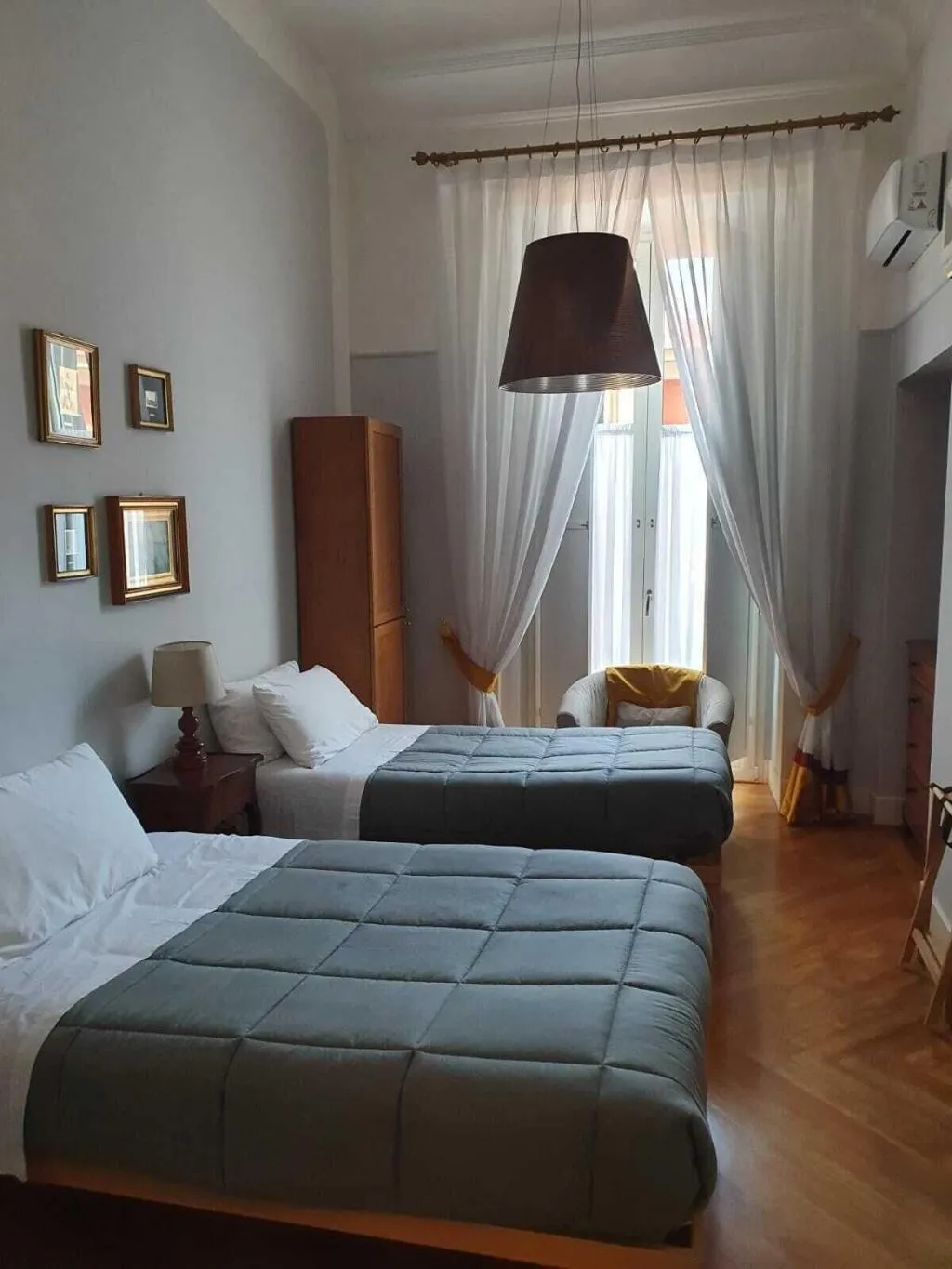 Room, Moon Luxury Rooms & Apartments, Naples