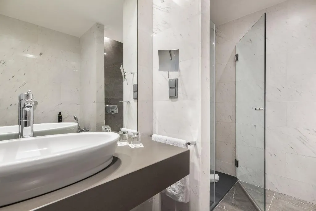 JUNIOR SUITE STANDARD Room, Eurostars das Letras, Lisbon