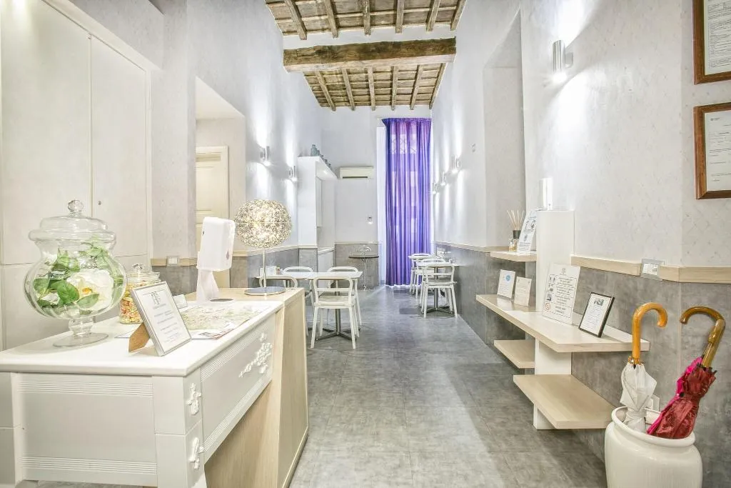 Lobby, History Suite, Rome