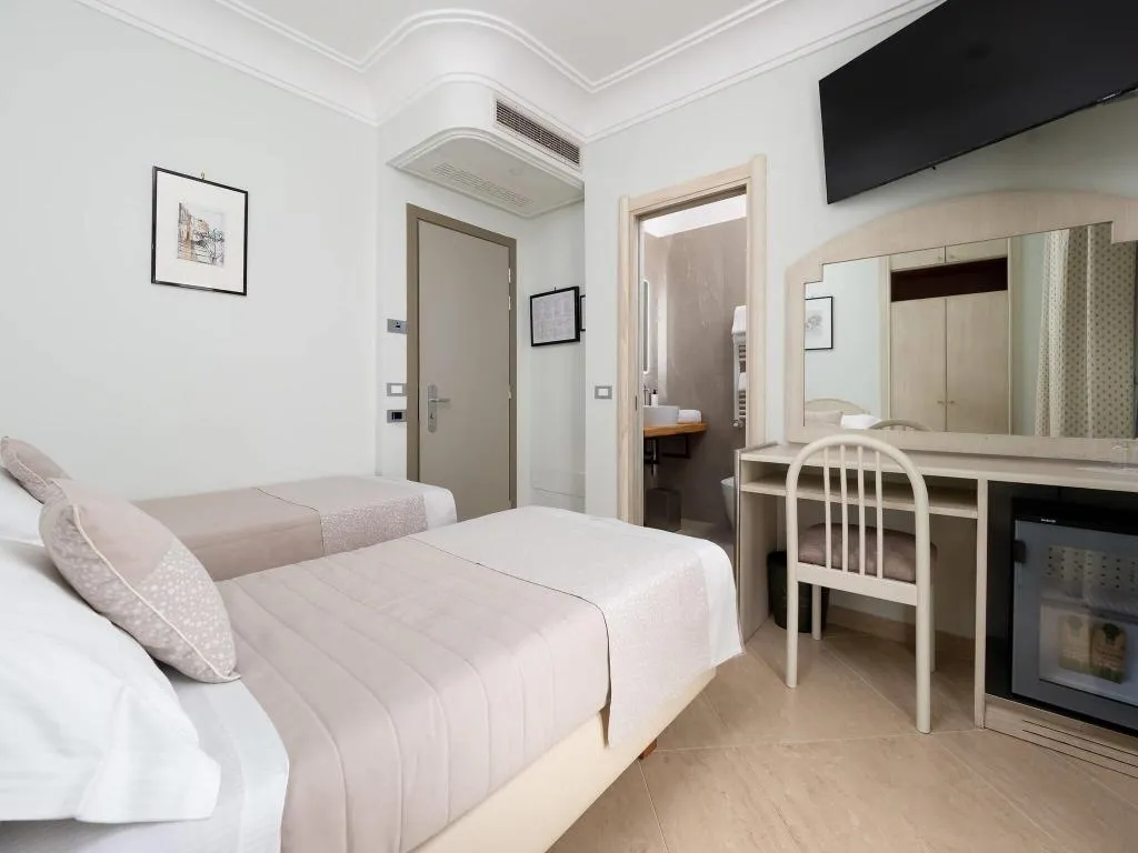 Room THREE BEDS Room, Comfort Hotel Gardenia Sorrento Coast, Naples