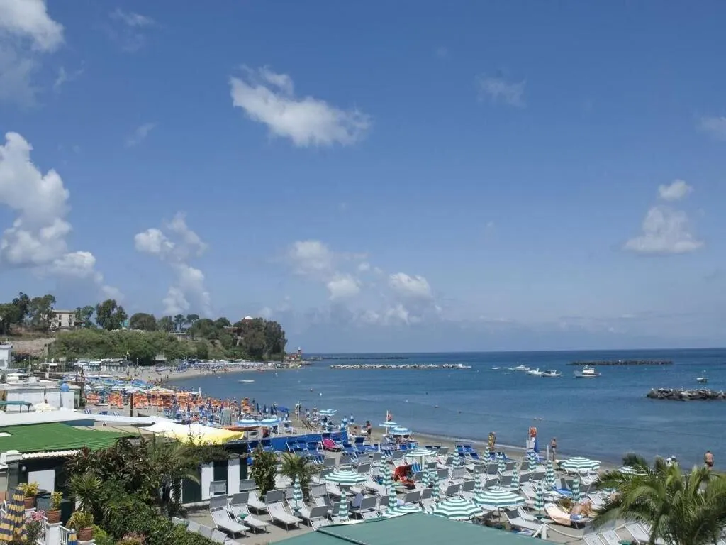 Beach, Hotel Rivamare, Naples