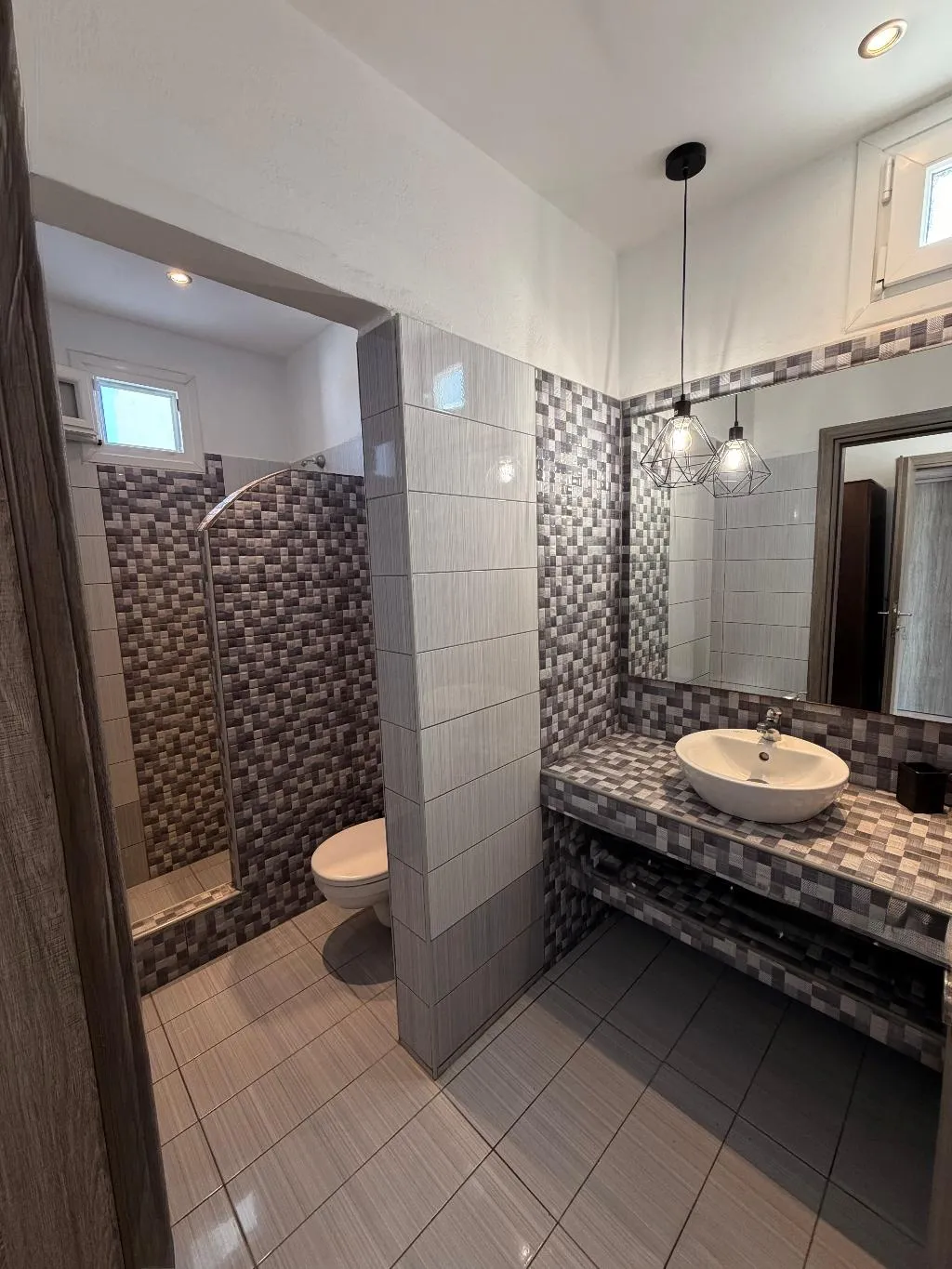 QUADRUPLE STANDARD Room, Villa Livadaros, Santorini
