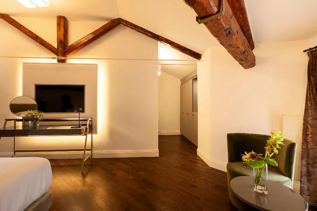 JUNIOR SUITE STANDARD Room, Villa Soligo - Small Luxury Hotels of the World, Venice