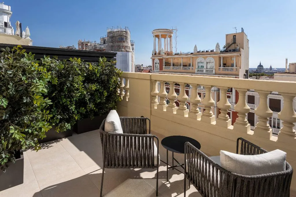 Double or Twin SUPERIOR WITH TERRACE Room, Catalonia Plaza España Hotel & Spa, Madrid