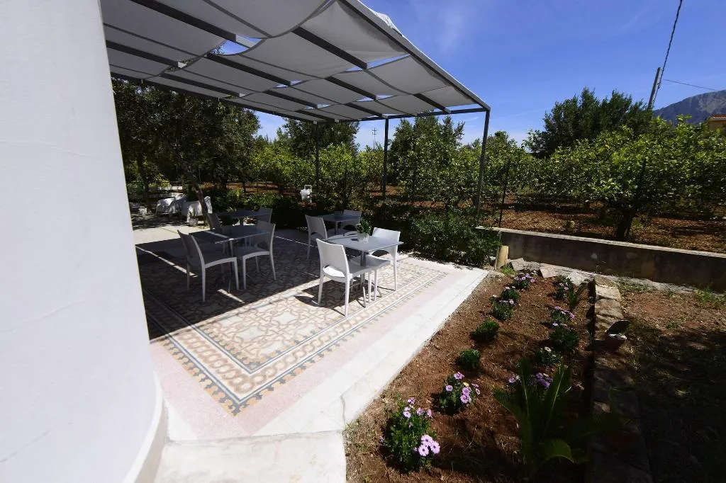 Terrace, Miss Sicily B&B, Palermo