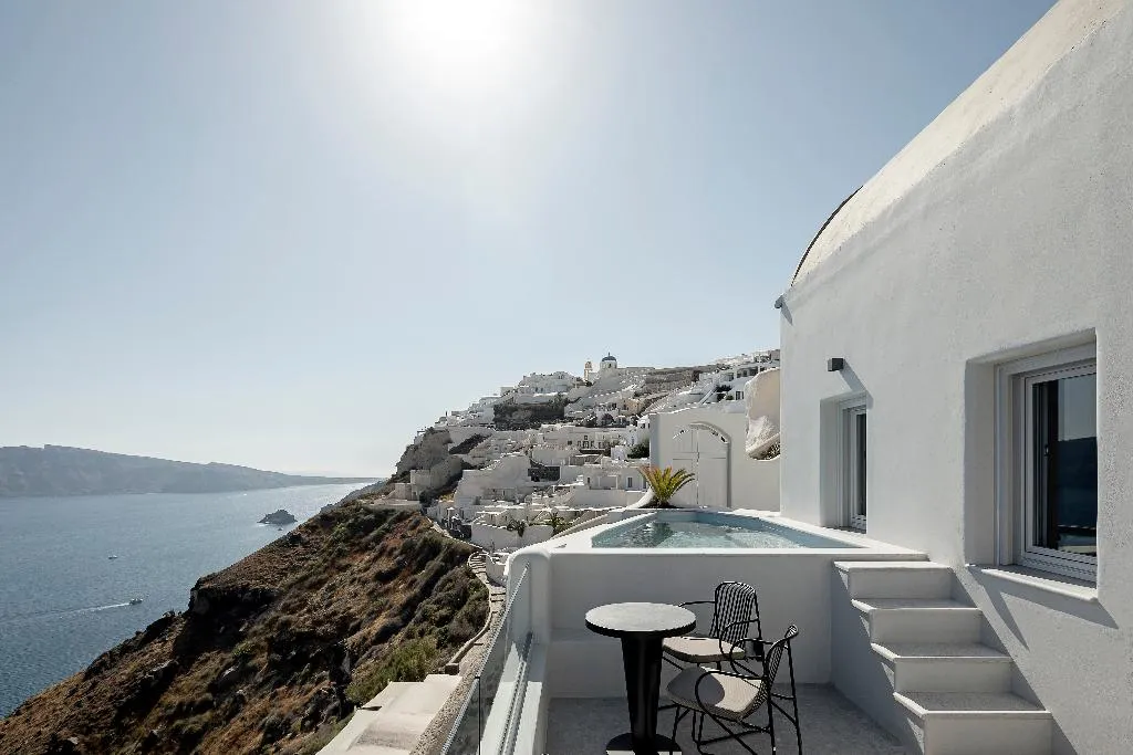 SUITE SEA VIEW WITH PRIVATE POOL Room, Hom Santorini, Santorini