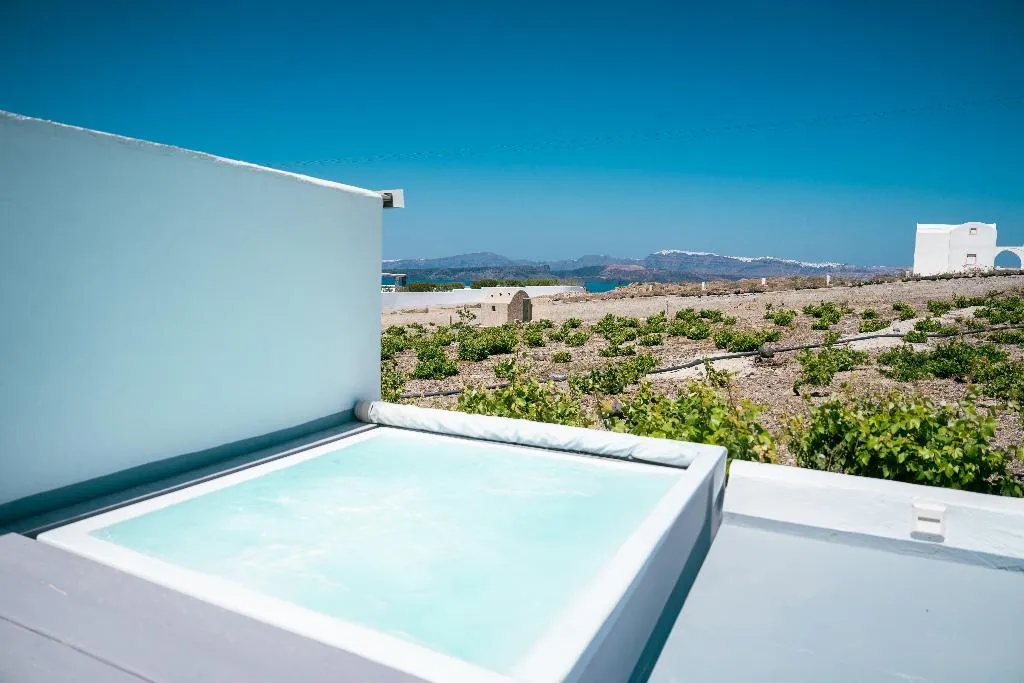 General view, Serenita Luxury Suites, Santorini