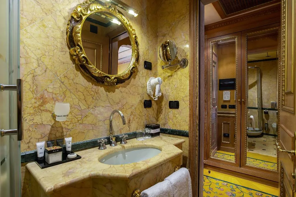 DOUBLE SINGLE USE CLASSIC Room, River Palace Hotel, Rome