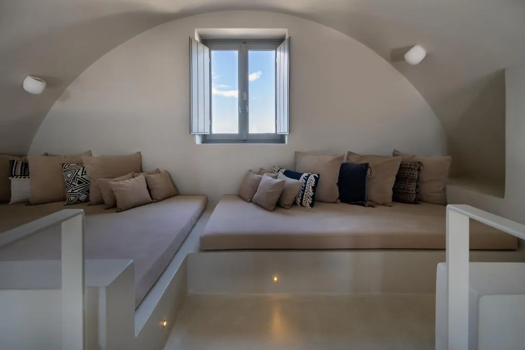 SUITE EXECUTIVE Room, West East Suites, Santorini