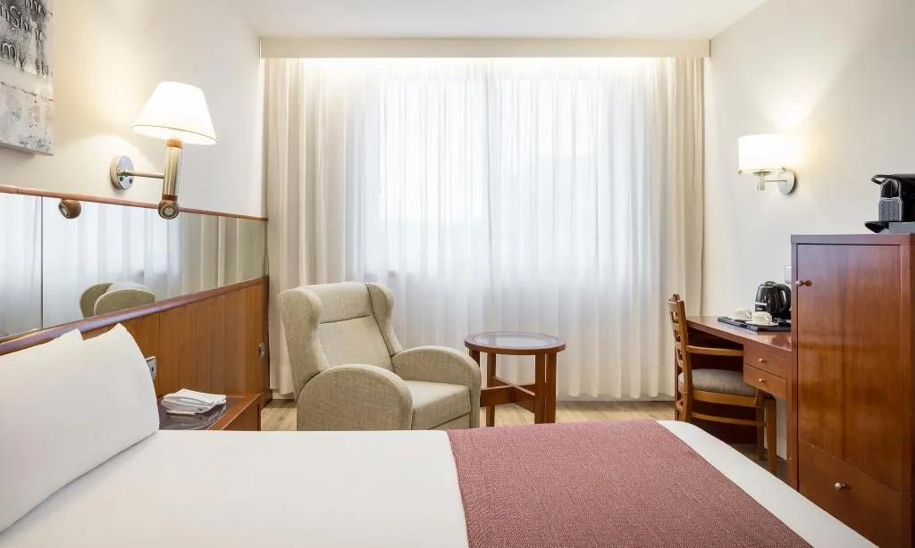 SINGLE STANDARD Room, Ilunion Les Corts Spa, Barcelona