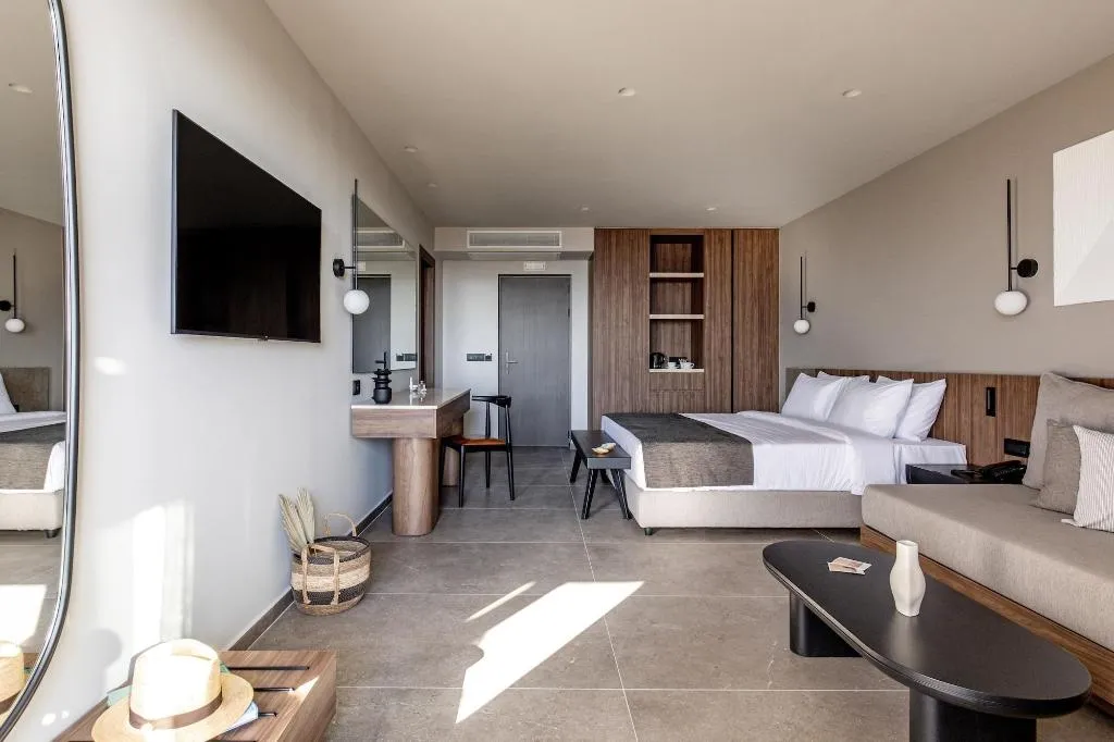 Room, Elios Hill - Sun Kissed Happiness, Crete