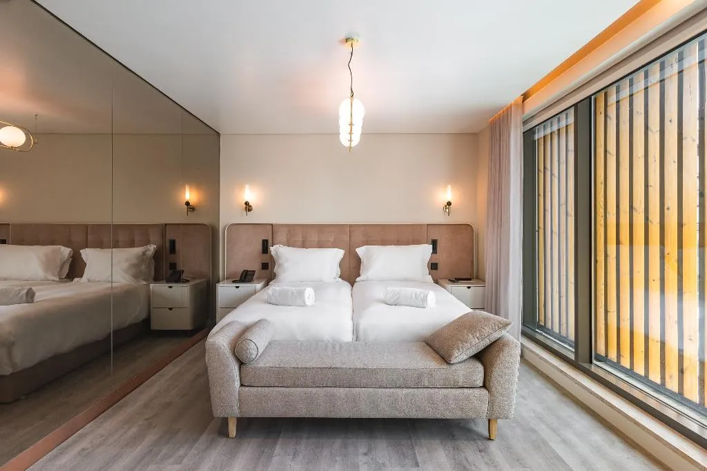 SUITE TWO BEDROOMS Room, Luster Hotel, Lisbon
