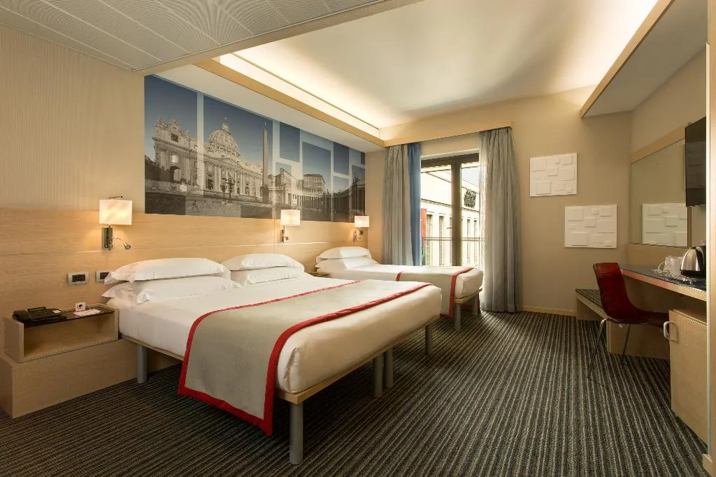 TRIPLE COMFORT Room, iQ Hotel Roma, Rome