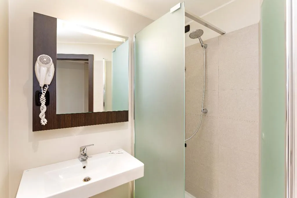 SINGLE STANDARD Room, B&B Hotel Milano Sesto Marelli, Milan