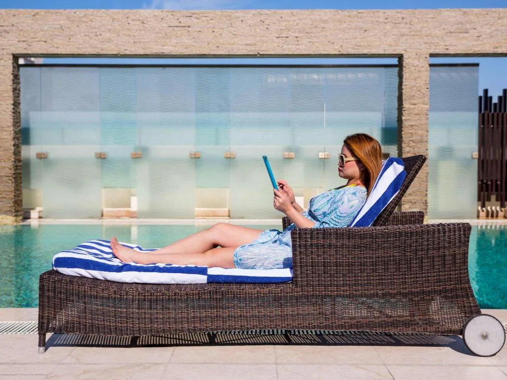 Pool, Novotel Suites Mall Avenue Dubai Hotel, Dubai