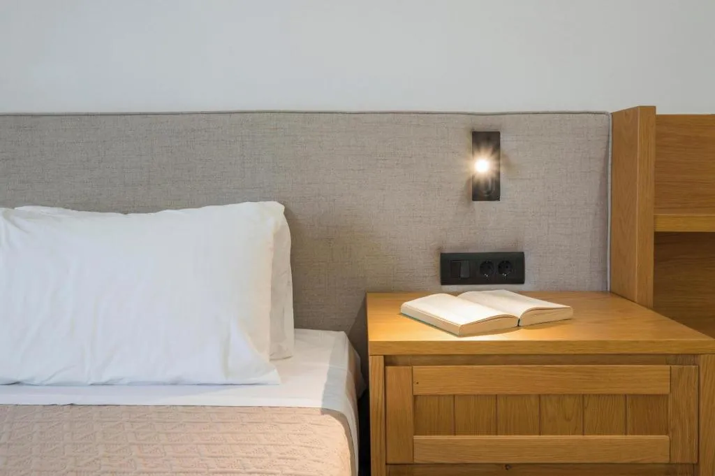 Room, Petritos Rooms And Studios, Crete