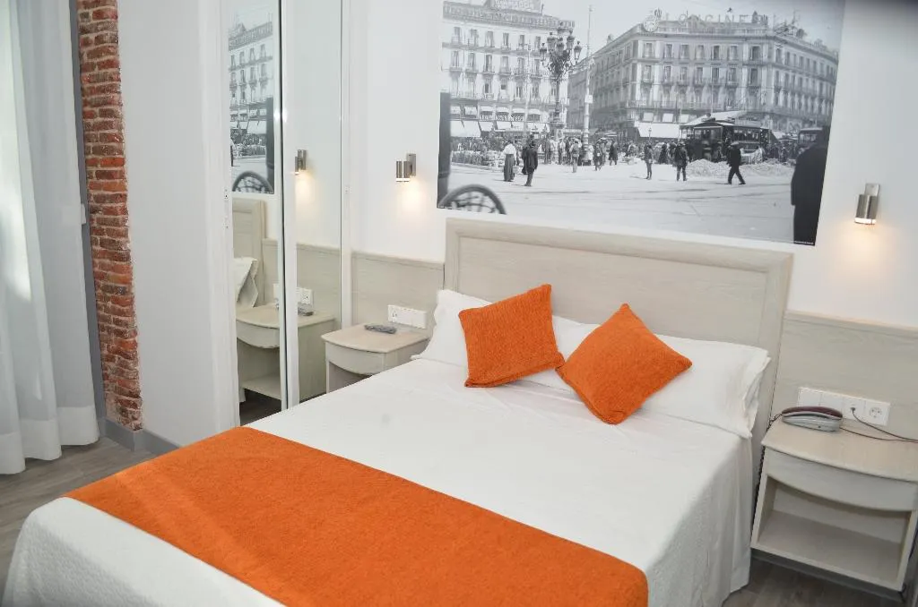 DOUBLE SUPERIOR Room, San Lorenzo, Madrid