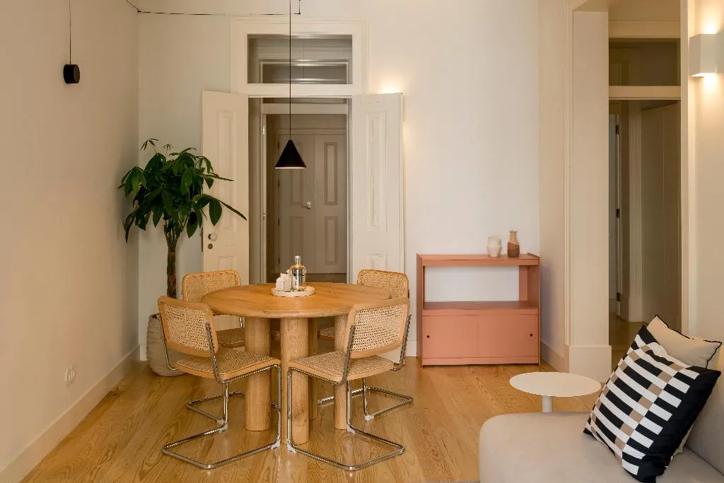 APARTMENT TWO BEDROOMS Room, LIOZ Lisboa, Lisbon