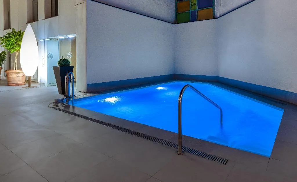 Pool, Virgen de los Reyes, Seville