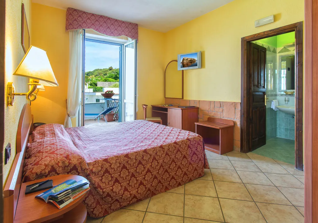 Room, Parco Dei Principi, Naples