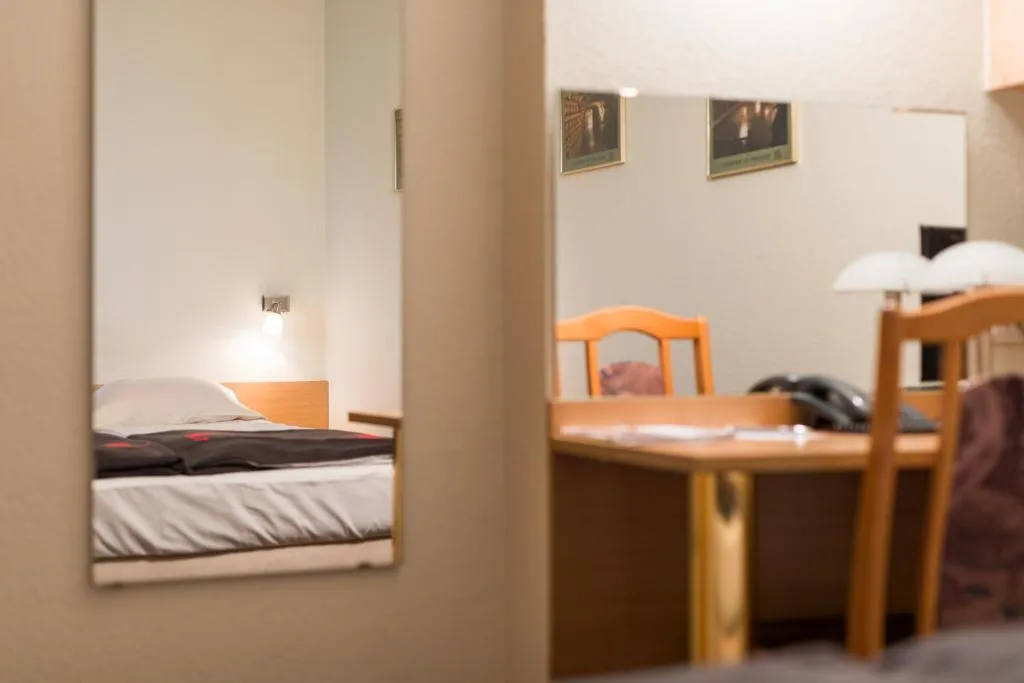 DOUBLE ECONOMY Room, Jordan Guest Rooms, Krakow