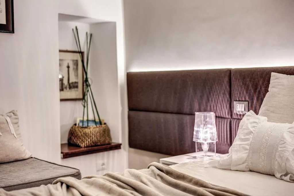 Room, Approdo Ripetta, Rome