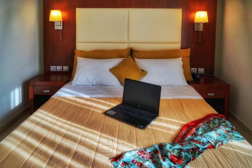 Double or Twin PARTIAL SEA VIEW Room, Kokoni Beach Hotel, Kalamata