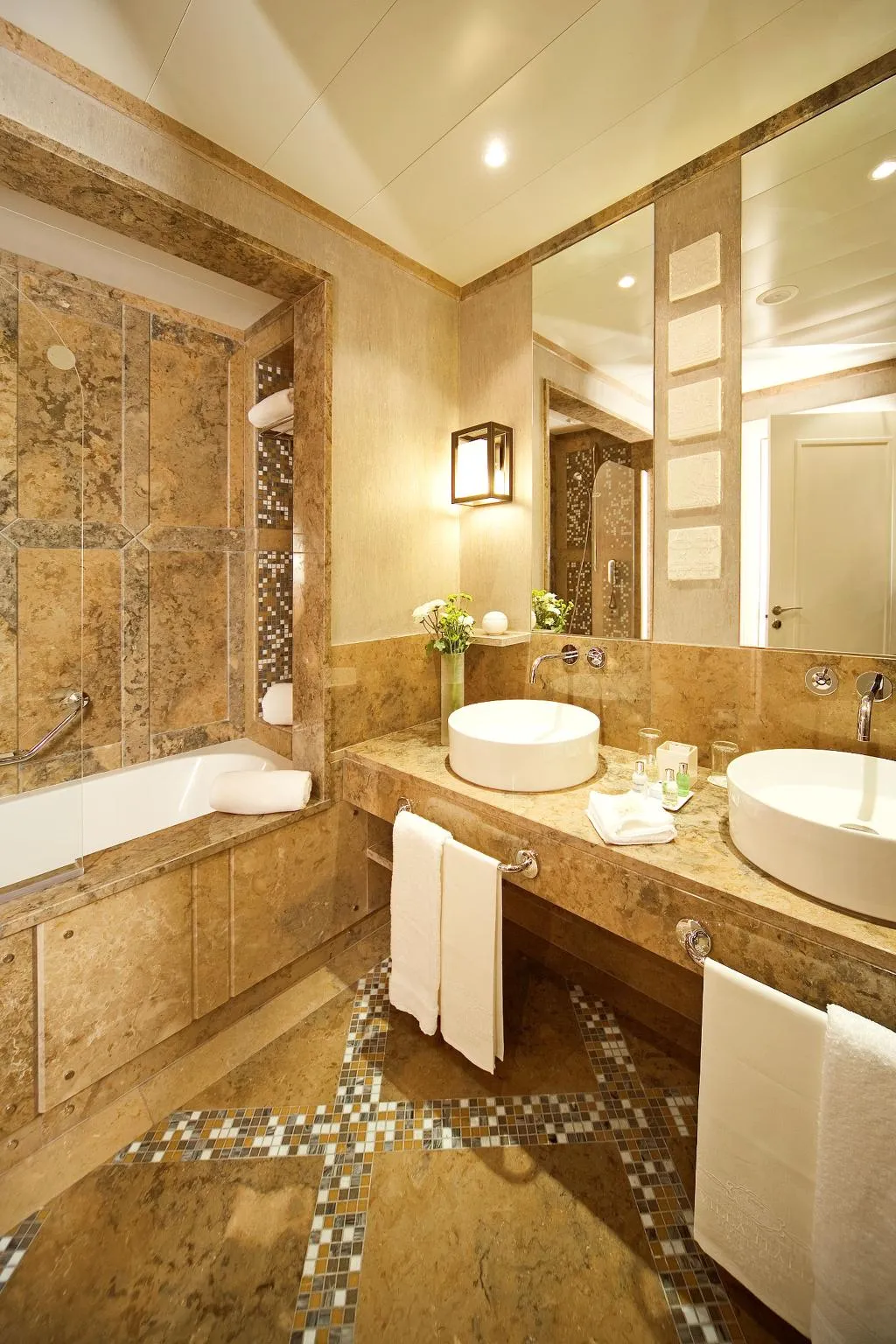 Double or Twin SUPERIOR Room, Grande Real Villa Italia Hotel & Spa, Lisbon