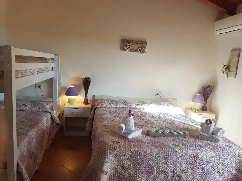 Room, B&B Su Donnigheddu, Olbia