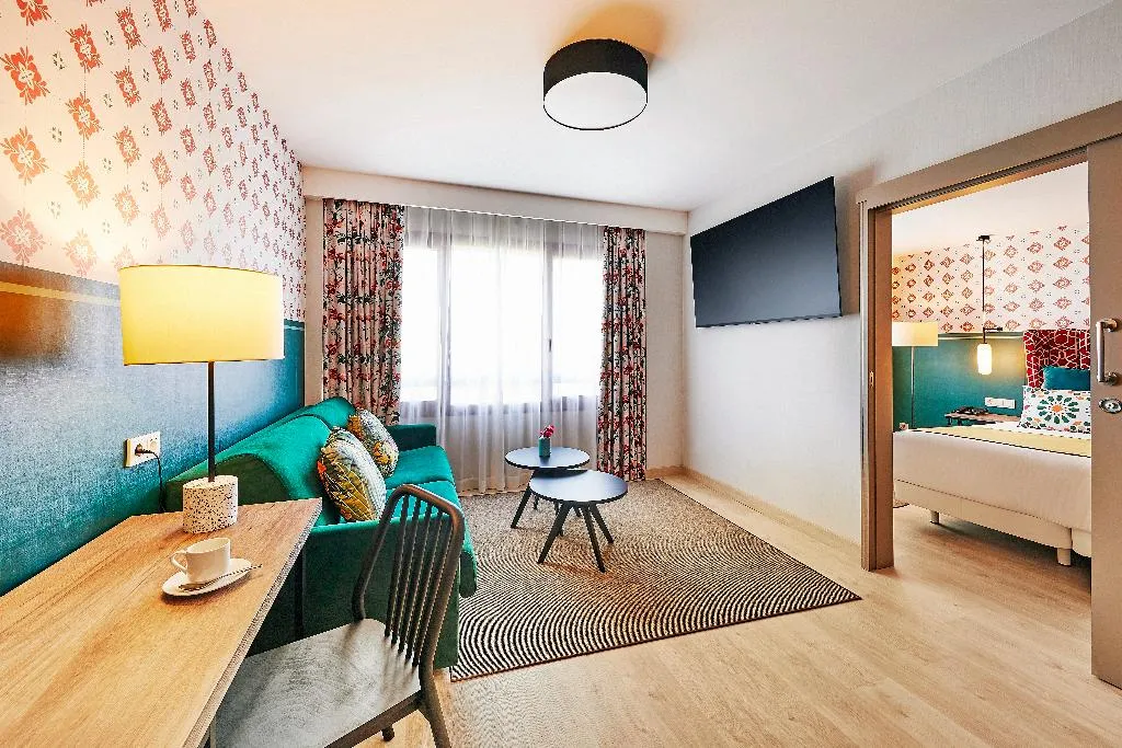 SUITE STANDARD Room, Hesperia Sevilla, Seville