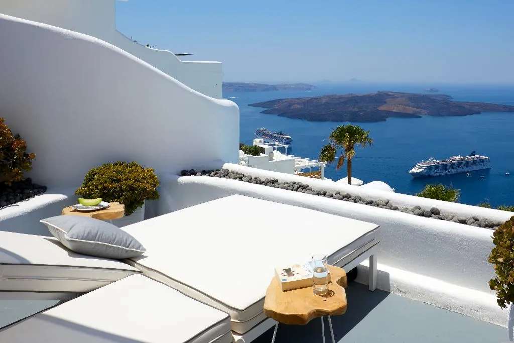 VILLA SUPERIOR Room, Infinity Suites & Dana Villas, Santorini