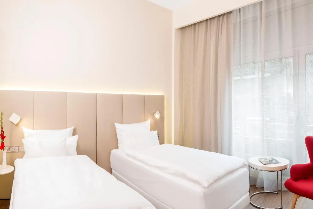 DOUBLE SUPERIOR Room, NH Collection Berlin Mitte Friedrichstrasse, Berlin