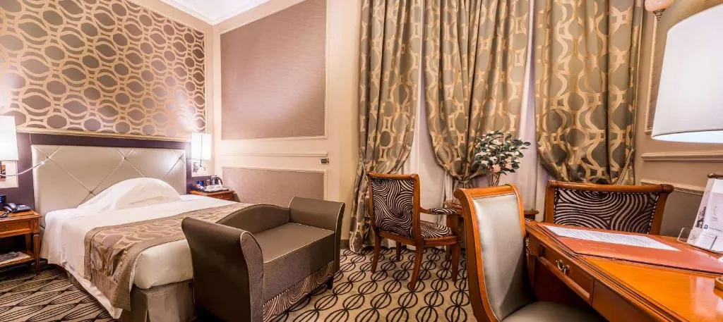 Room, Grand Visconti Palace, Milan