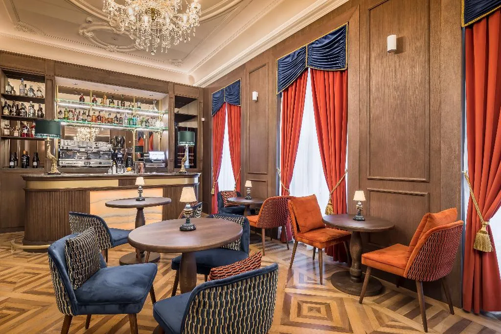 Bar, Palacio Gran Via, A Royal Hideaway Hotel, Andalucia