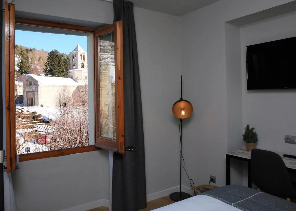 Room, Cims de Camprodon, Barcelona