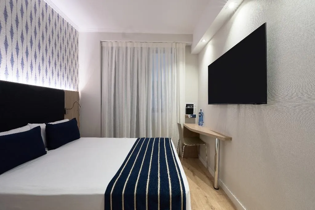 SINGLE STANDARD Room, Catalonia Roma, Barcelona