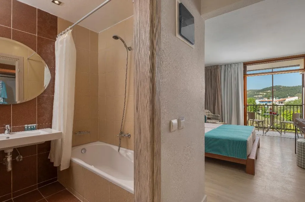 Double or Twin SIDE SEA VIEW Room, Alkyon Hotel Skiathos, Skiathos