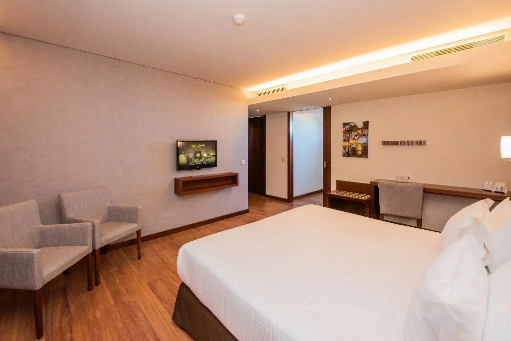 Double or Twin WITH TERRACE Room, Eurostars Oporto, Porto