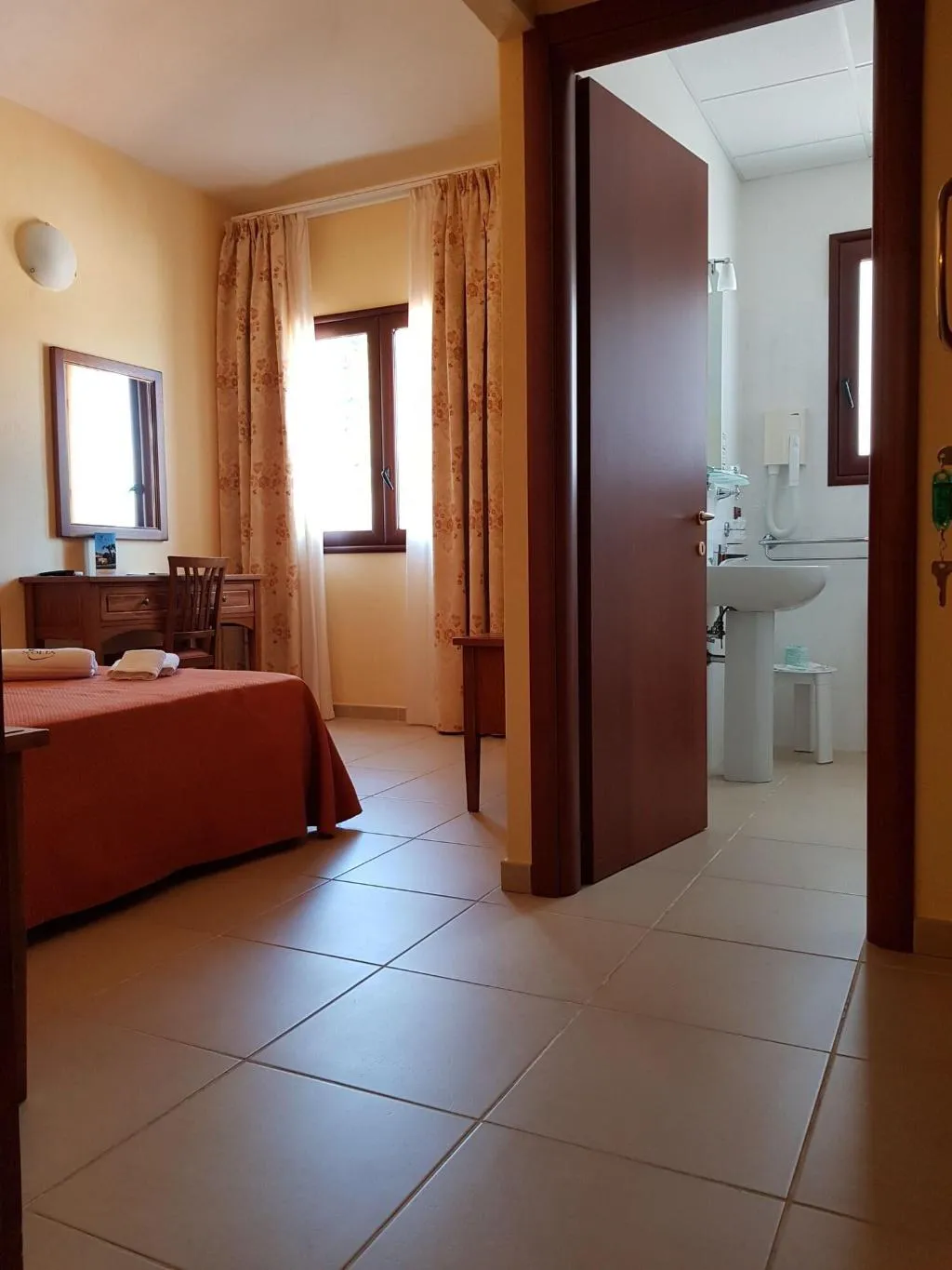 Room, S Olia Hotel, Cagliari