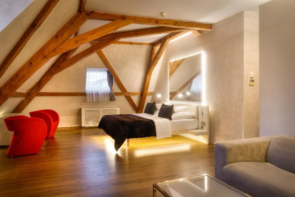SUITE EXECUTIVE ONE BEDROOM Room, Three Storks Hotel, Prague