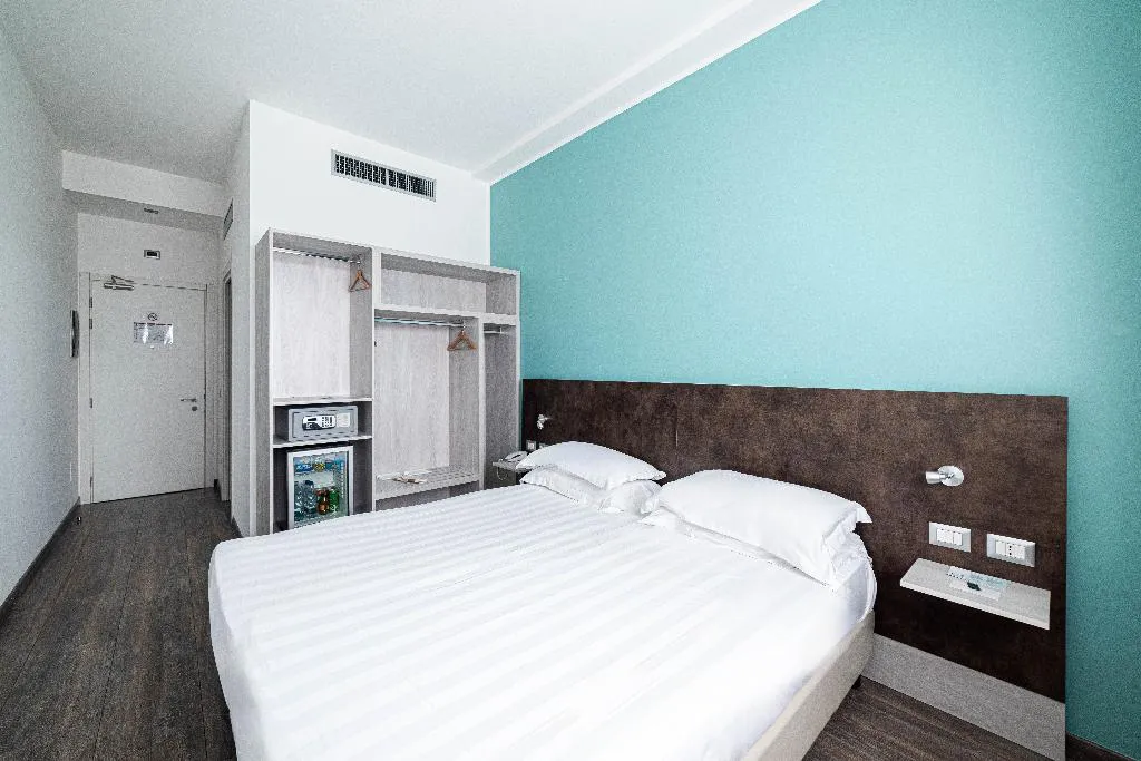 DOUBLE CLASSIC Room, Phi Hotel Milano, Milan