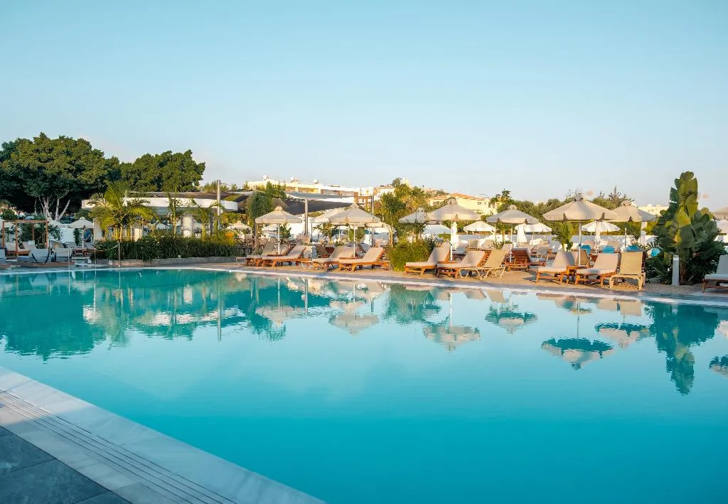 Pool, Kapetanios Bay Hotel Protaras, Cyprus