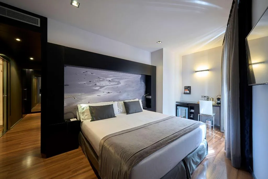 Room, Catalonia Catedral, Barcelona