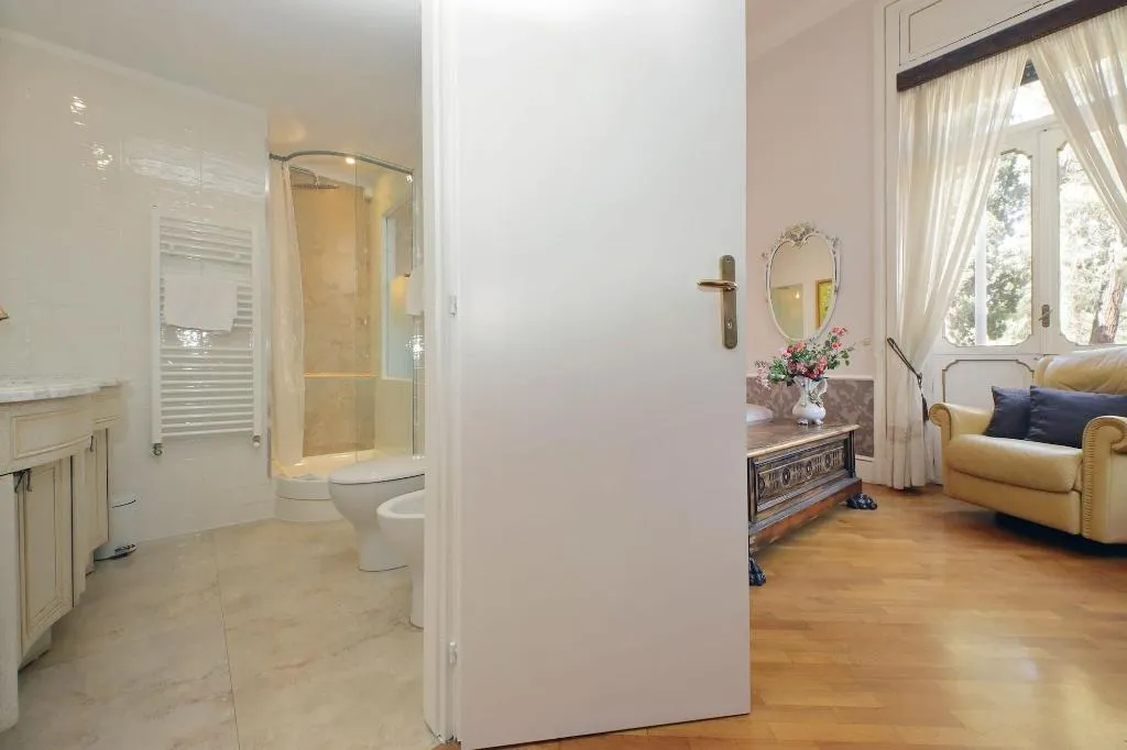 Room, Domus Monamì Luxury Suites, Rome