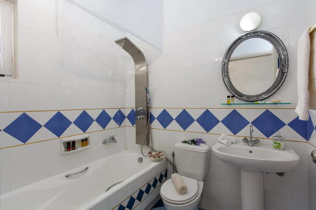 VILLA CAPACITY 6 Room, Romantica Beach Villas, Crete