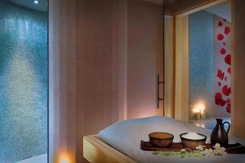 Sports and Entertainment, The Nile Ritz-Carlton, Cairo, Cairo