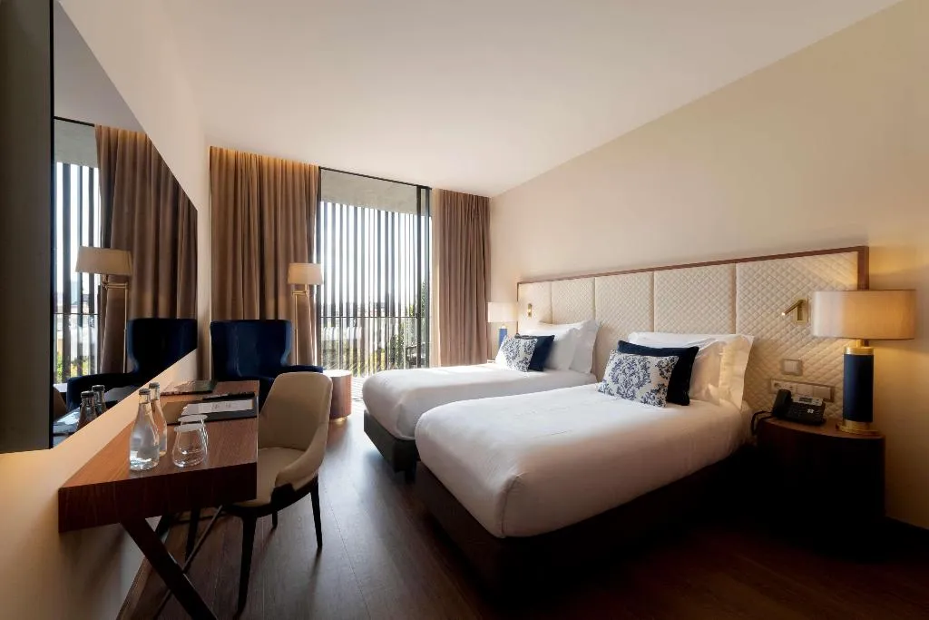 Room, Boeira Garden Hotel Porto Gaia, Curio Collection, Porto