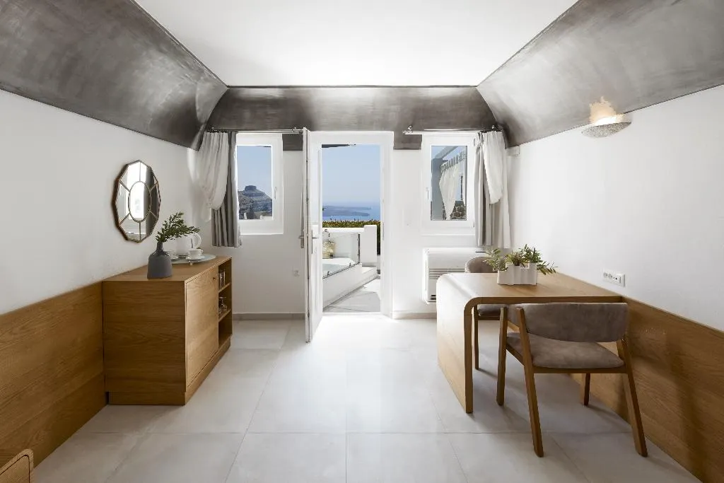 APARTMENT CAPACITY 3 Room, Santorini Princess Spa Hotel, Santorini