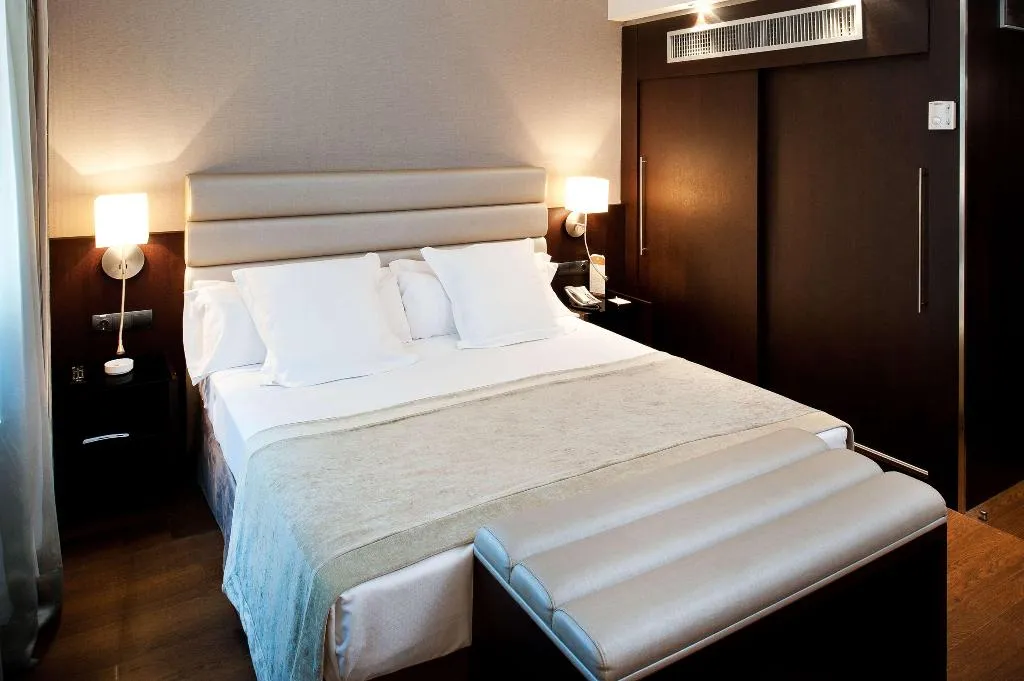 Double or Twin STANDARD Room, Catalonia Rigoletto, Barcelona