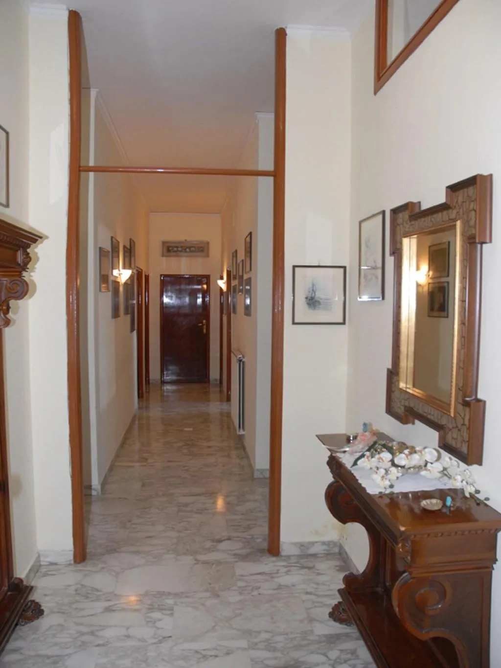 Lobby, Casa Rachele, Naples